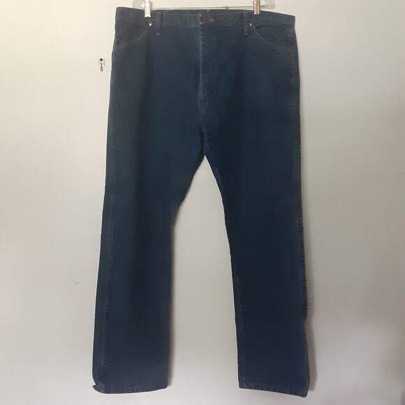 Wrangler Jeans Men's SZ. 42 X 32 Western Cowboy Denim 100% Cotton 13MWZPW - Picture 1 of 8